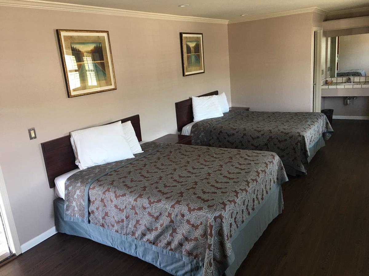 Royal Palace Inn 델리시티 외부 사진